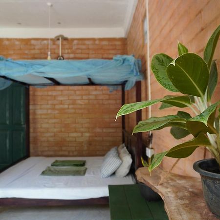 Passionfruit Homestay Matara Extérieur photo